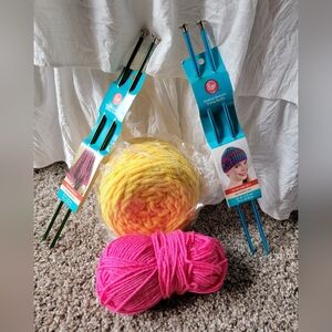 Knitting needles and yarn
